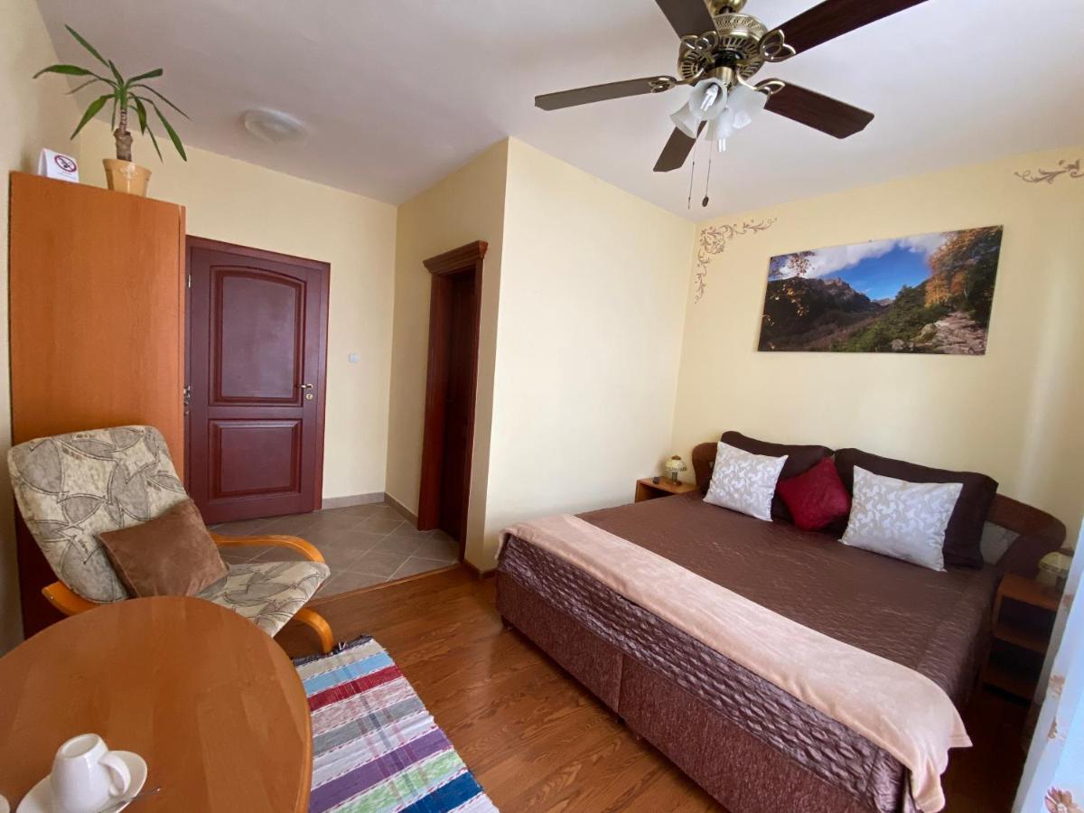 Villa Butterfly โนวาเลสนา ภายนอก รูปภาพ